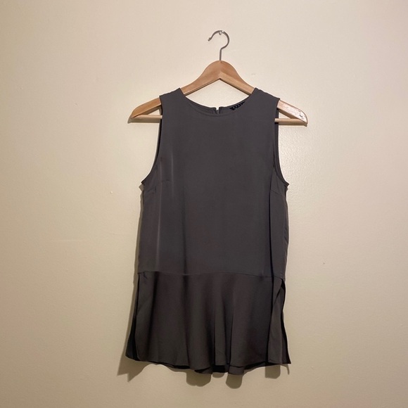 Theory 100% silk blouse . Very good condition. Size S - Picture 3 of 10